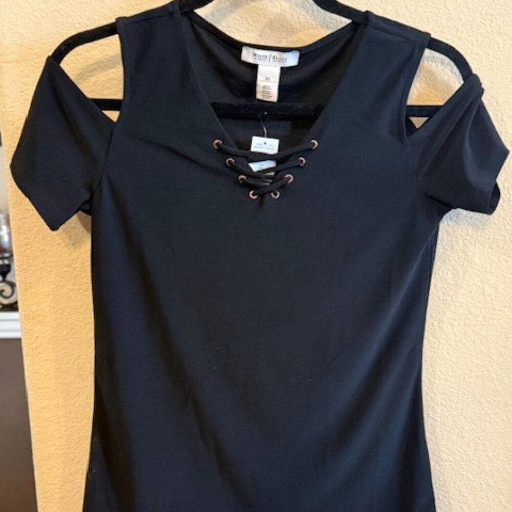 NWT White House Black Market Cold Shoulder Lace Up Top - XS